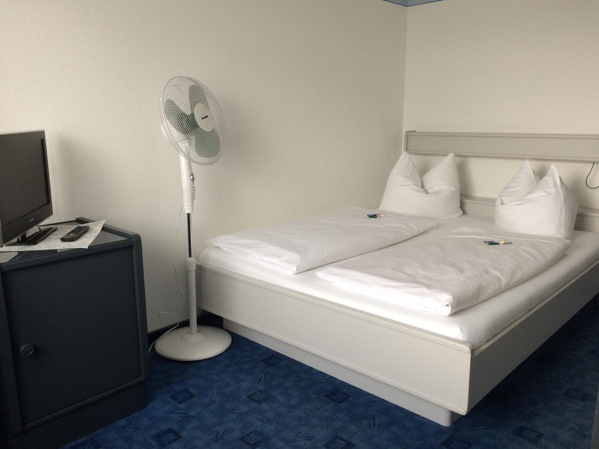 Sport Und Tagungshotel 켄진겐 외부 사진